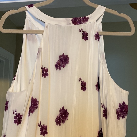 White House black market purple flower flowy dress - Picture 6 of 6